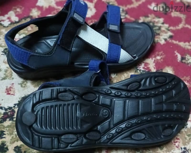SparX sandal new, Trending & Stylish outdoor Sandals. Get 1 Pair of Sandals. Attractive looks 1