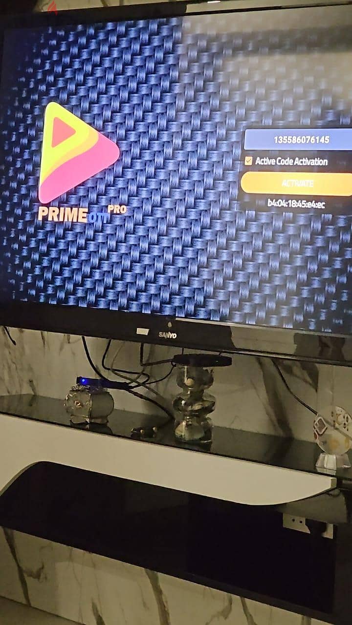 Tv receiver available with one year channels 6