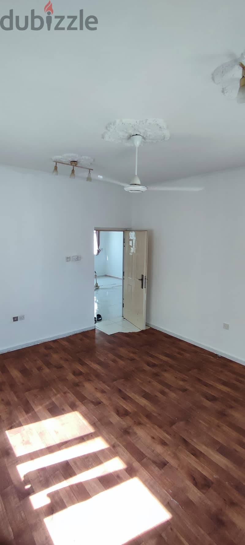 BIG ROOM FOR RENT 3