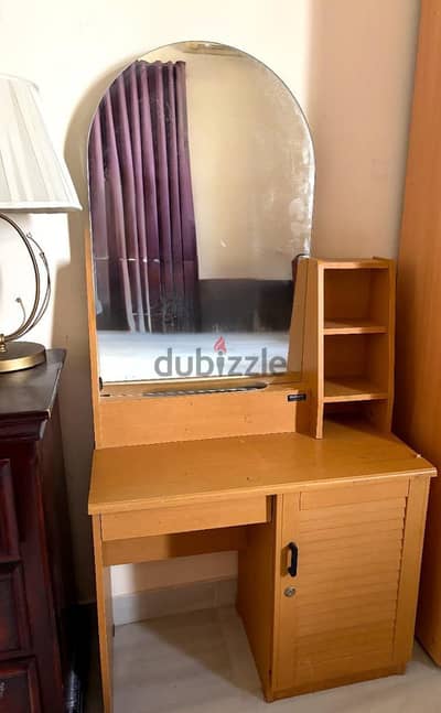 Dressing table for sale