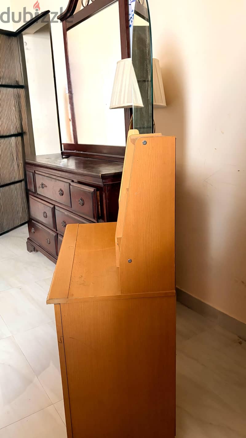 Dressing table for sale 3
