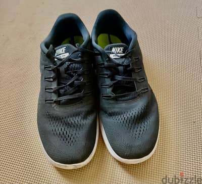 NIKE RN shoes