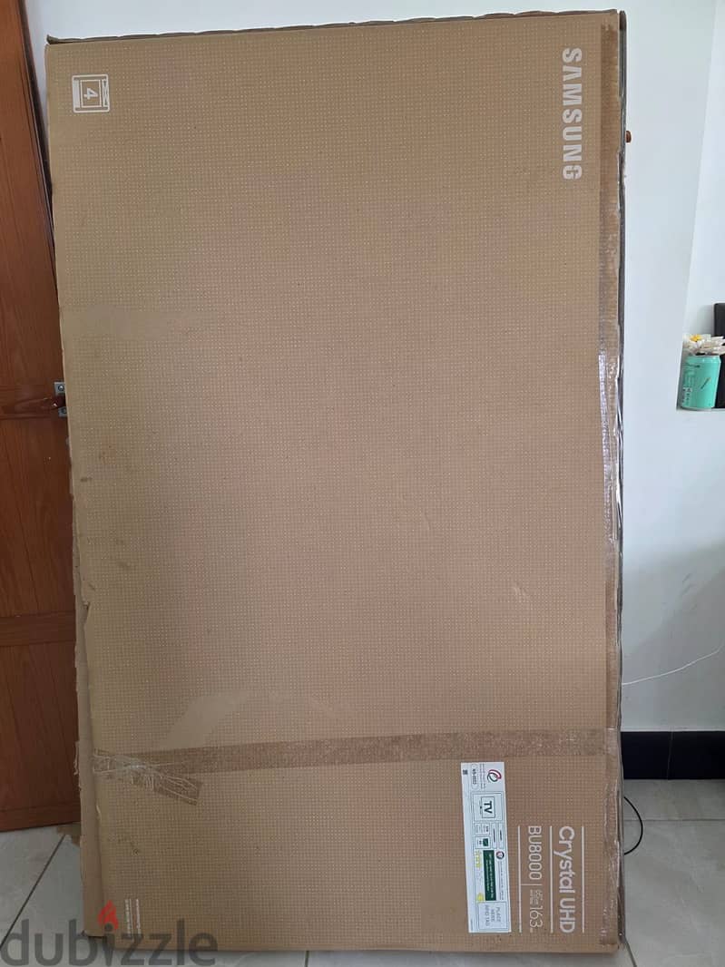65 Samsung TV almost new 2