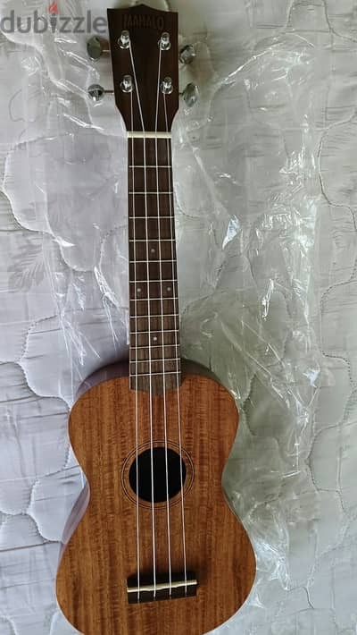 UKELELE