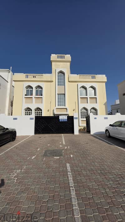 clean 2 bedroom apartment with hall and private parking wattaya