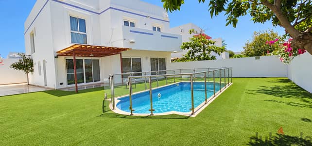 Al Mouj Freehold 4BR Villa with Private Pool | فيلا تملك حر ٤ غرف بمسبح خاص في الموج