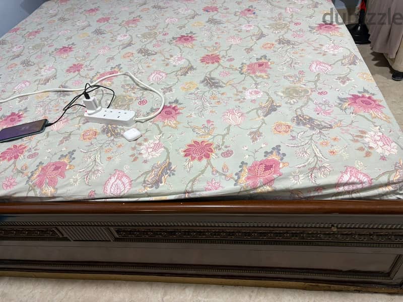 Bed with mattress 1