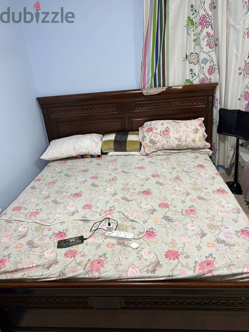 Bed with mattress 4