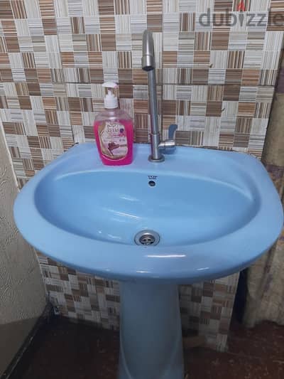 FURNISHED SINGLE ROOMS AVAILABLE FOR BACHELORS AT RUWI
