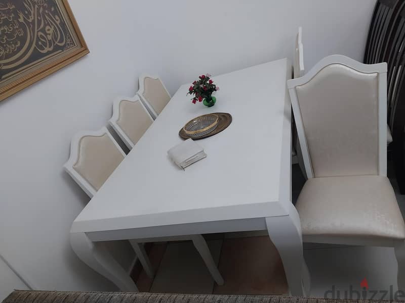 Dining Table with 6 chairs for sale 1