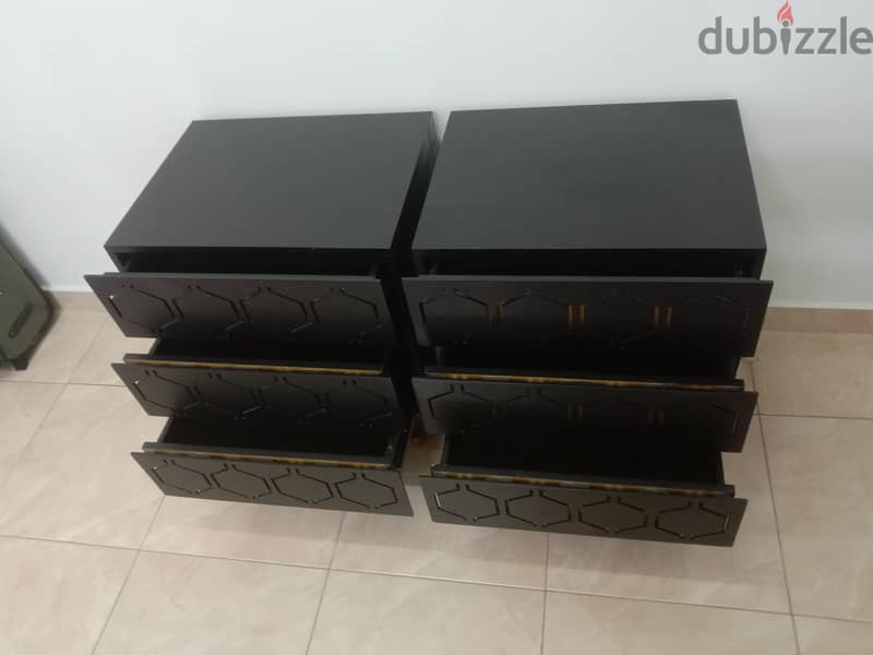 Side table 3drawer good condition only 1month used 12