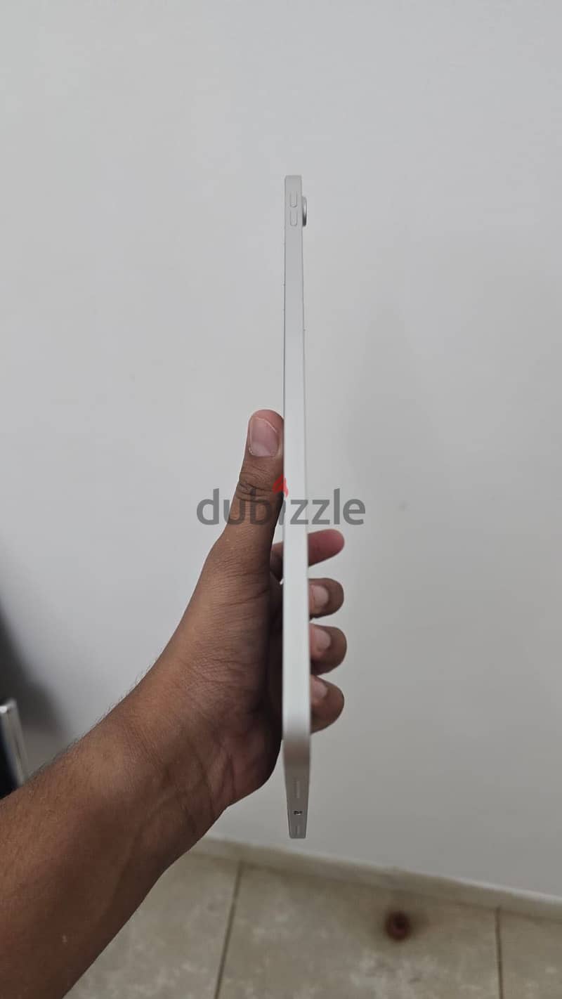 Apple - IPad 10th Generation 1