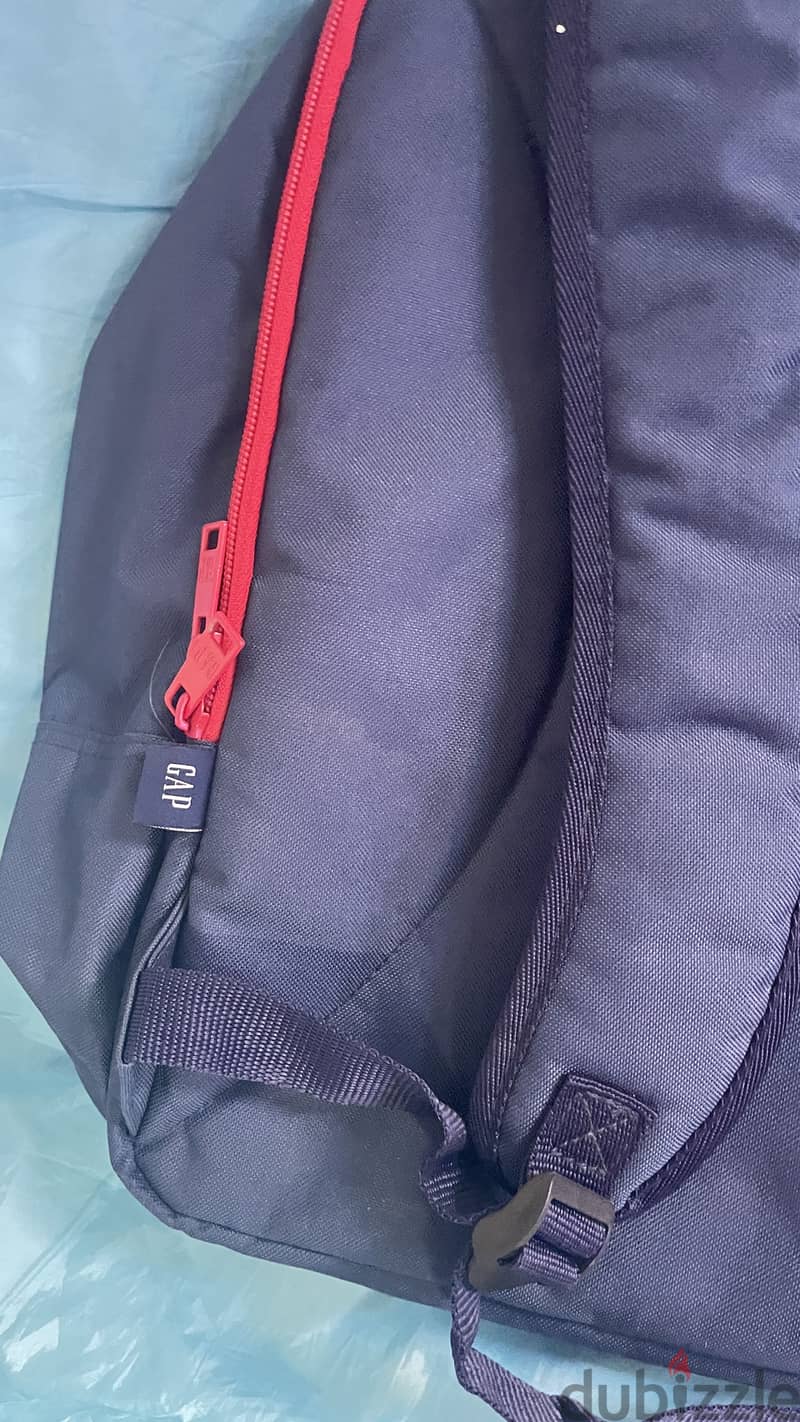GAP 17-inch Solid Backpack with Adjustable Straps and navy blue 2
