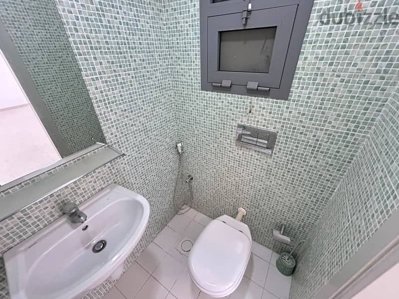 Commercial 1bhk Space for Rent in Ruwi - UMC20 7