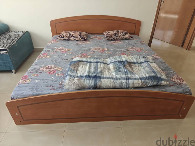 King sized Bed for sale 2