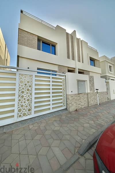 فيلا للايجار في الموالح /villa for rent in mawaleh