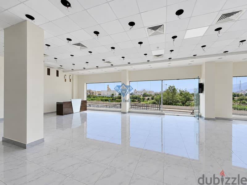 Commercial Showroom for Rent – Al Ghubrah 3