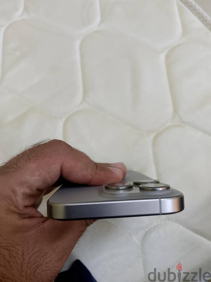 Apple - iPhone 15 Pro 4