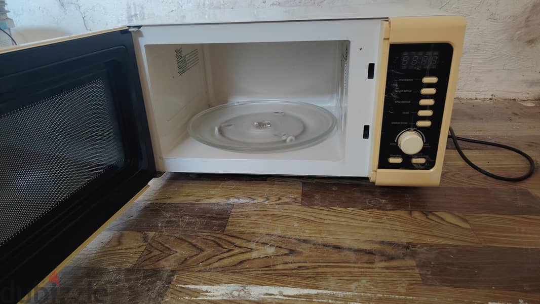 MICROWAVE OVEN 23L 800W 3