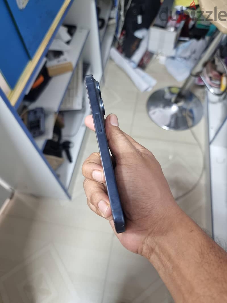 Apple - iPhone 15 Pro 3