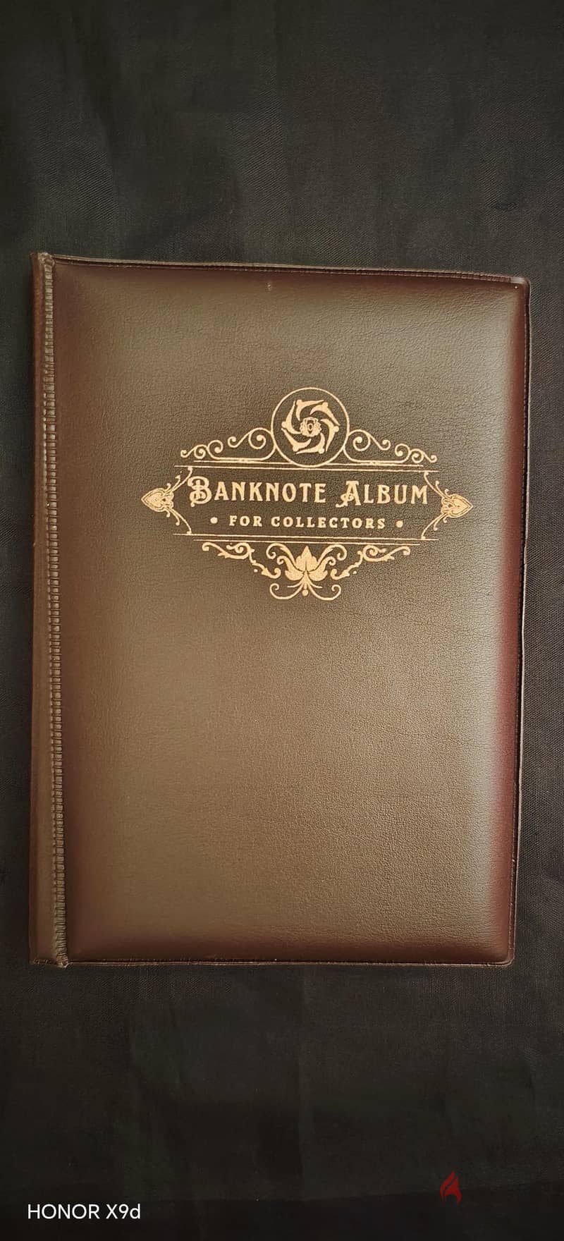 20 Banknotes Album with 15 countries 10