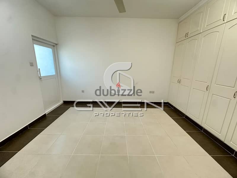 UXURIOUS 5-BEDROOM VILLA FOR RENT 8