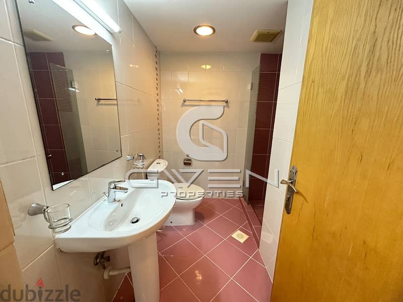 UXURIOUS 5-BEDROOM VILLA FOR RENT 11