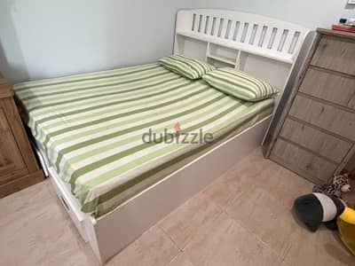Kids Bed queen size double bed