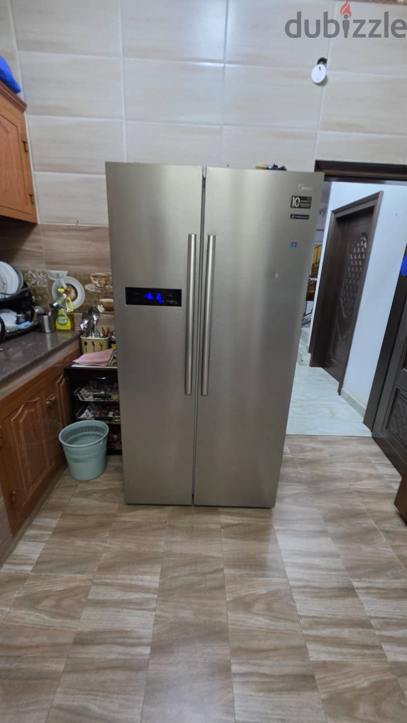 Midea Side-by-Side Refrigerator 689L - Inverter Compressor 1