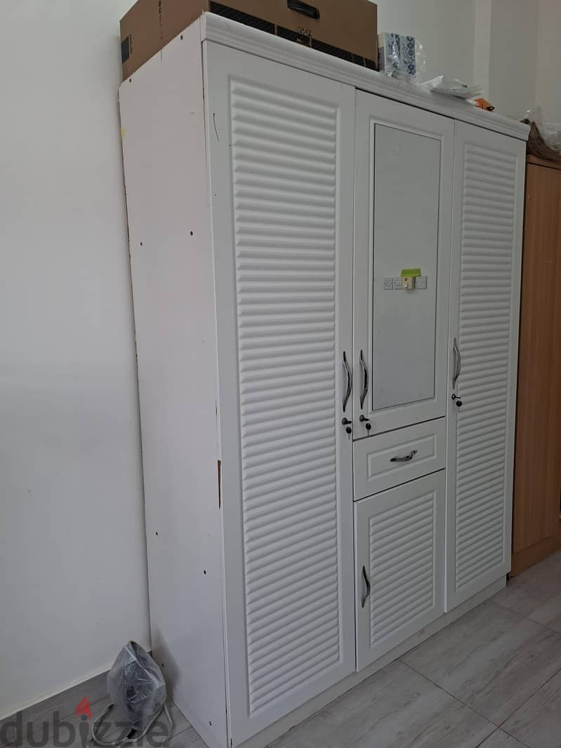 Cupboard White Great condition 2