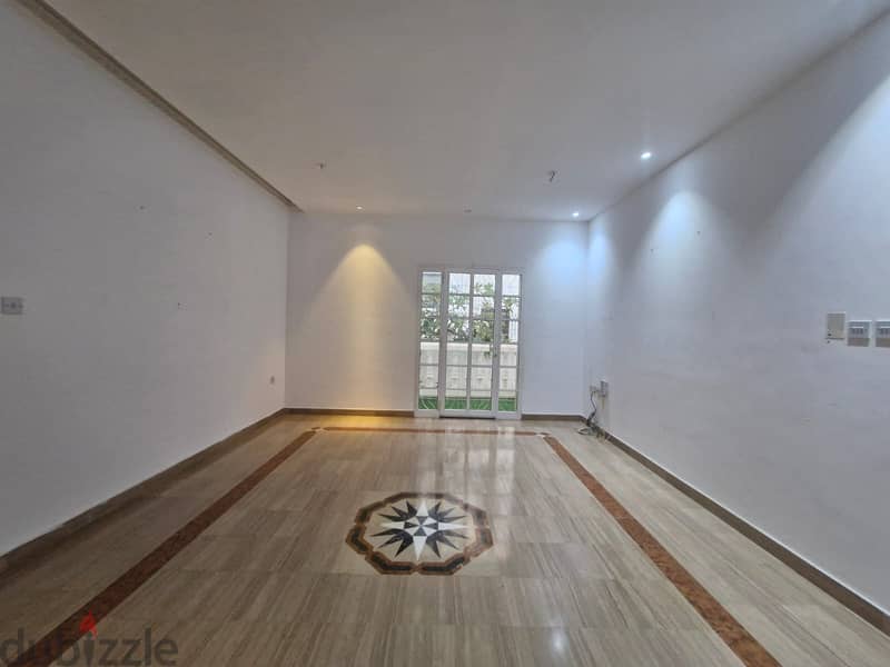 Prestigious 6-bedroom standalone 3