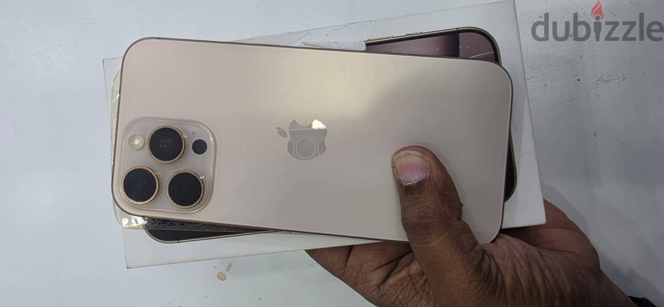 Apple - iPhone 16 Pro Max 2