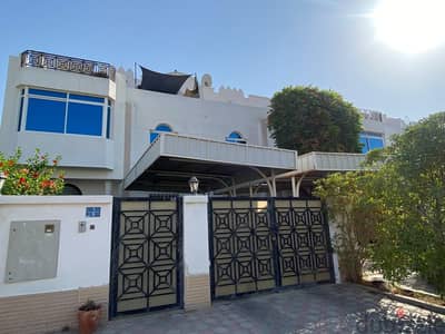 Spacious 5+1 Townhouse for Rent in Azaiba North