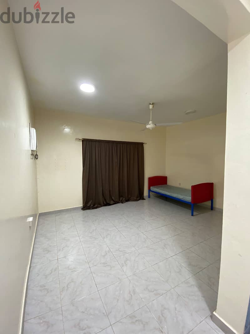 ROOM FOR RENT – AL KHUWAIR 2