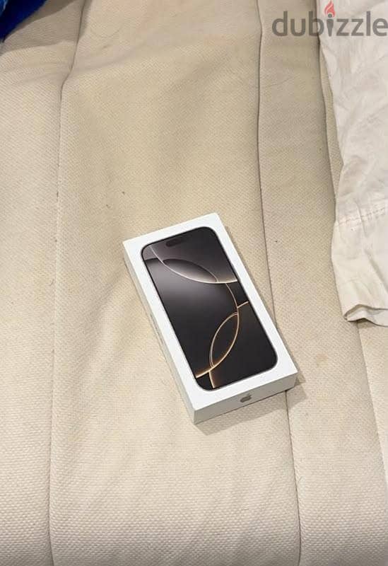 Apple - iPhone 16 Pro 4