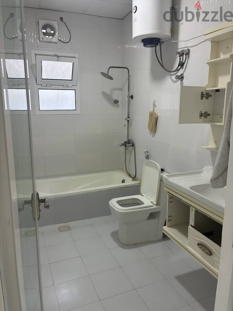 Beautiful flat in Al Seeb 10