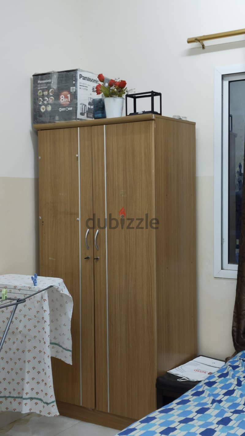 Bedroom set / Refrigerator / washing machine 9