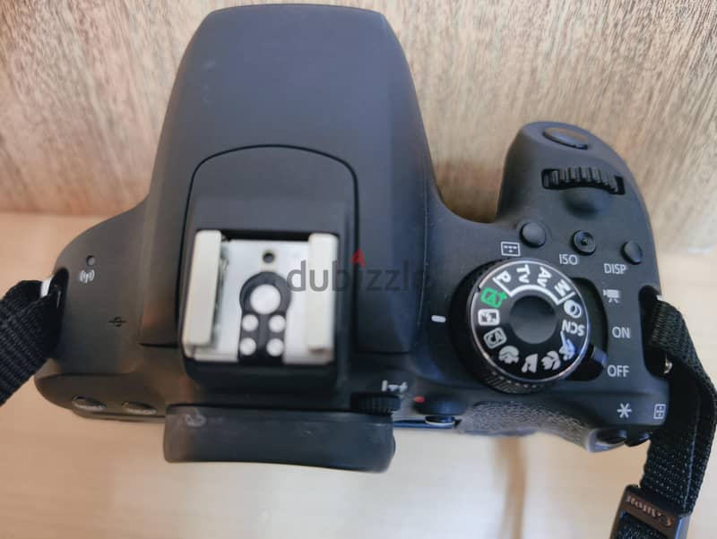 Canon EOS 800D 3