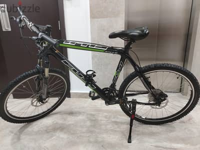 Fuji Mountain Bike(Large Fram)-Excellent condition and ready ti ride