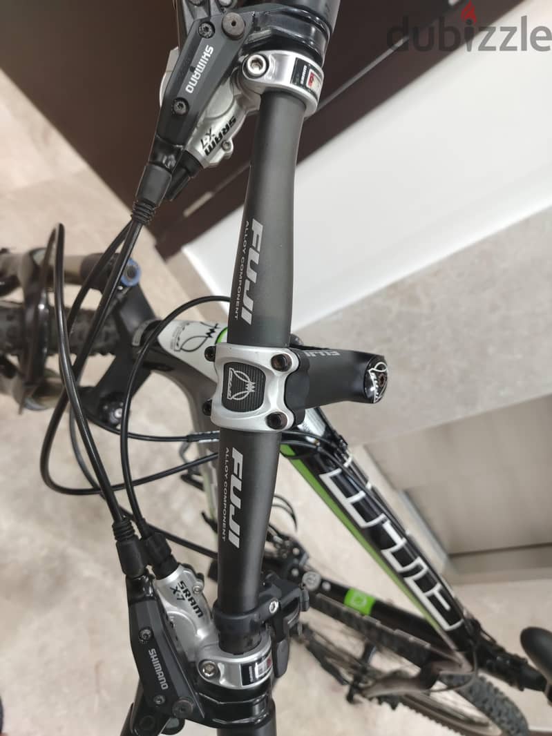 Fuji Mountain Bike(Large Fram)-Excellent condition and ready ti ride 3