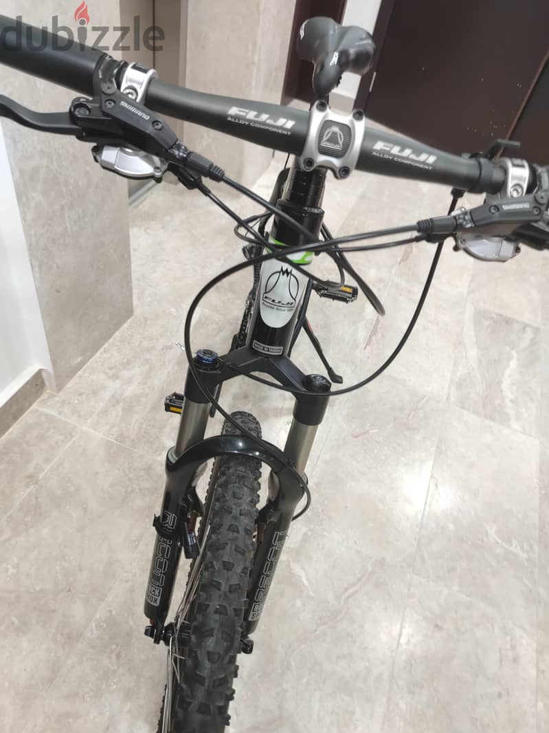 Fuji Mountain Bike(Large Fram)-Excellent condition and ready ti ride 8