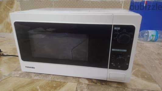MICROWAVE OVEN
