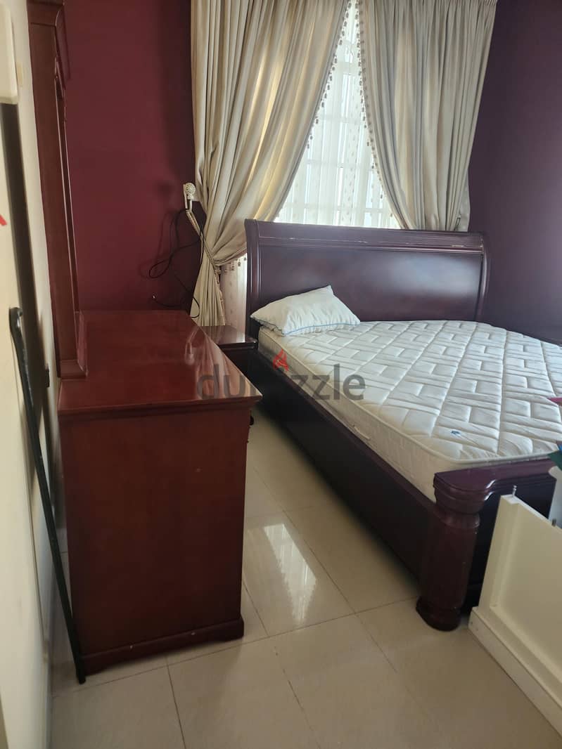 sale bed with dressing table 1