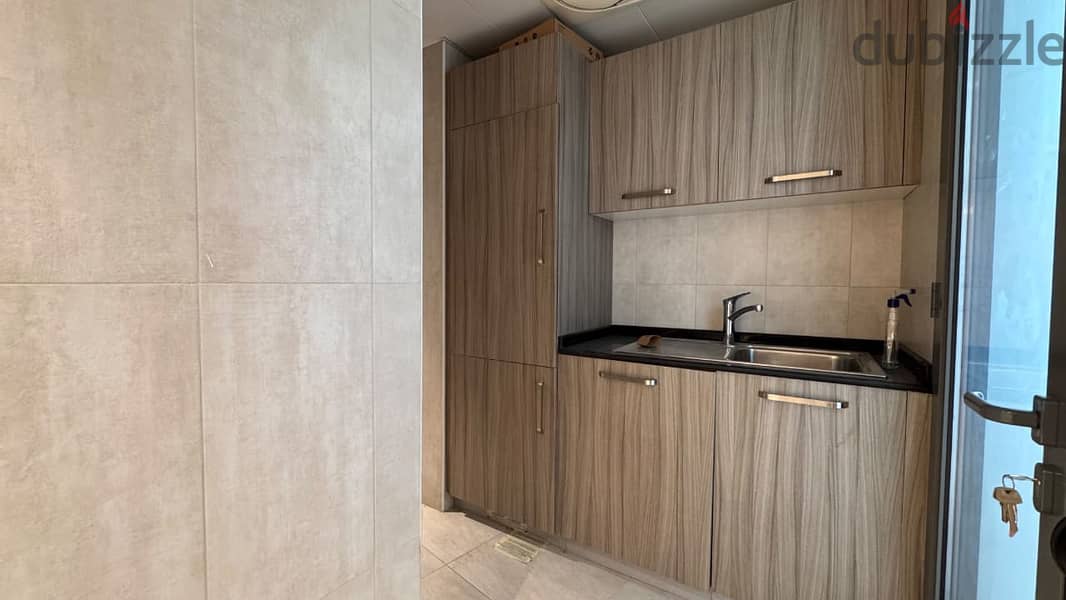 1 BR Cozy Apartment in Muscat Hills with Shared Amenities 7