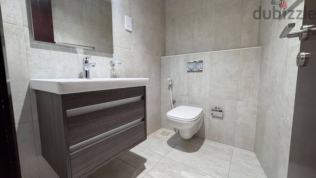 1 BR Cozy Apartment in Muscat Hills with Shared Amenities 8