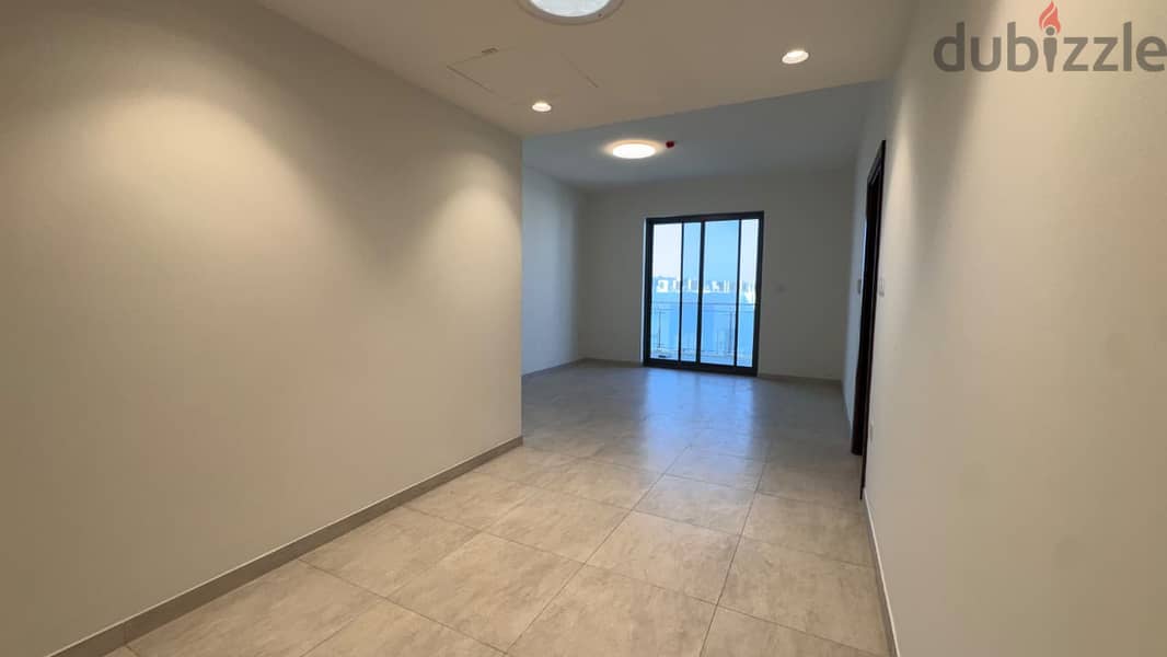 1 BR Cozy Apartment in Muscat Hills with Shared Amenities 9