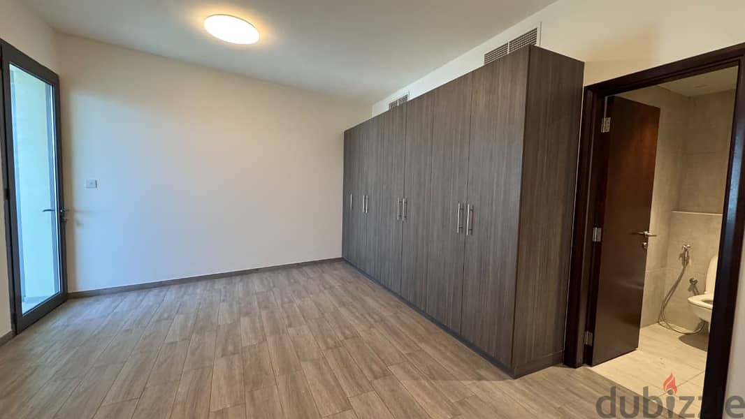 1 BR Cozy Apartment in Muscat Hills with Shared Amenities 10