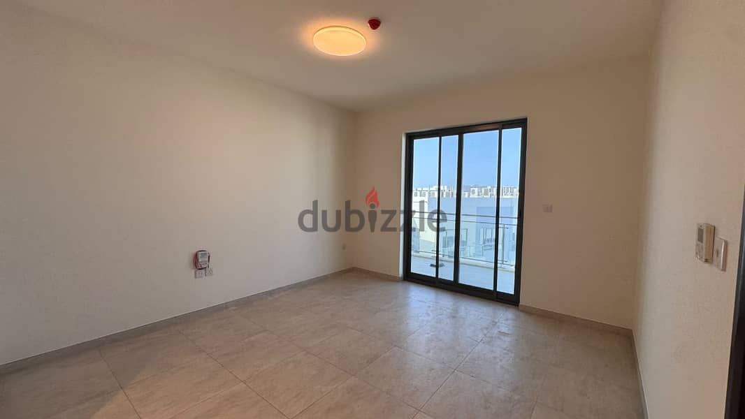 1 BR Cozy Apartment in Muscat Hills with Shared Amenities 11