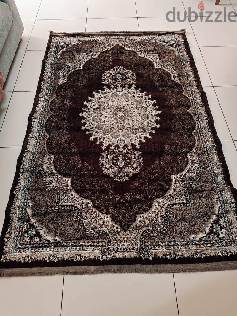 Carpet (length - 7.5ft 5.5ft width ) 1