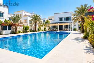 Stunning Villa in secluded compound - Santorini Vibes!